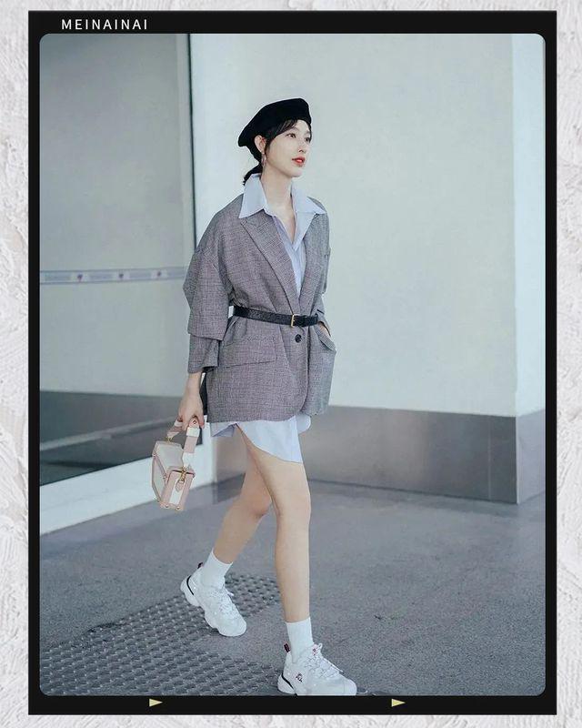 职场女性的夏季穿搭秘籍大公开千亿国际平台优雅与时尚兼具：(图6)