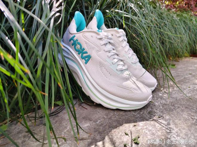 10：恰到好处的卓越跑鞋HOKA CLIFTON(图10)