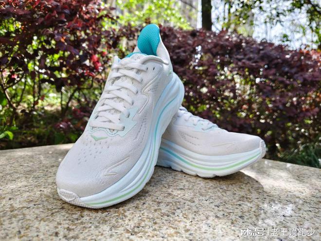 10：恰到好处的卓越跑鞋HOKA CLIFTON(图8)