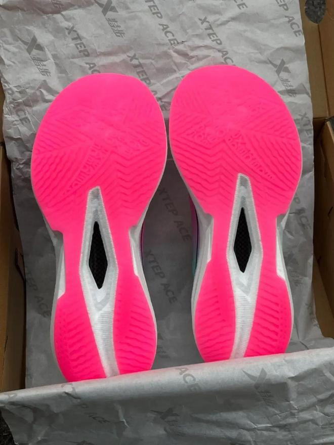 马拉松跑者的高性价比碳板跑鞋之选！直降200元！特步360X 20！(图9)